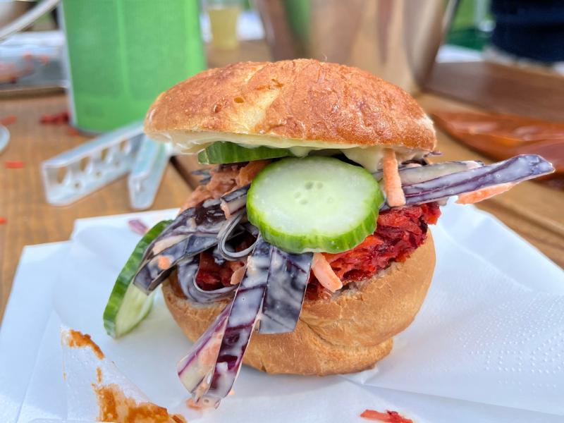 Vegetarisk burger fra Den Grønne Burgerbar anno 2024